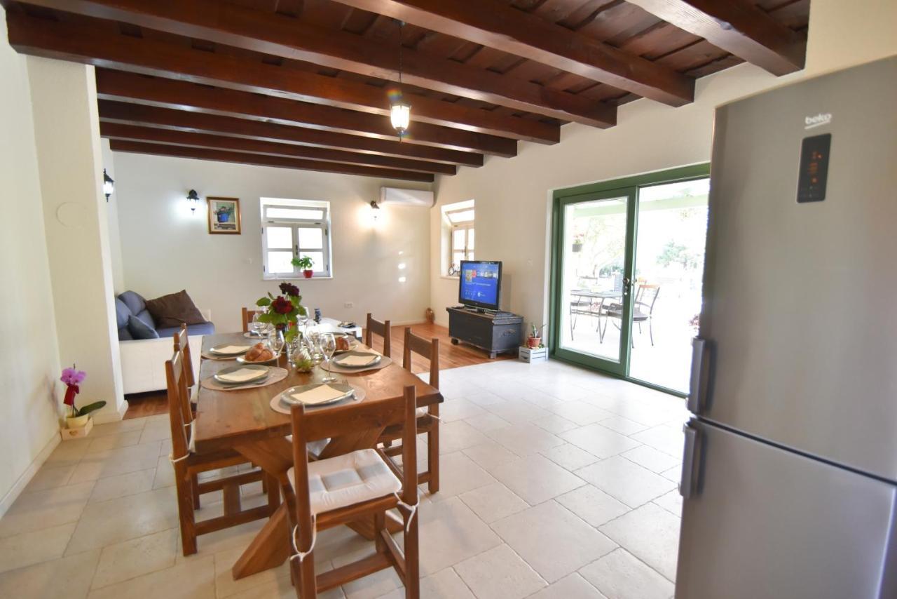 Vacation Home Mate Ceko Sukošan Dış mekan fotoğraf