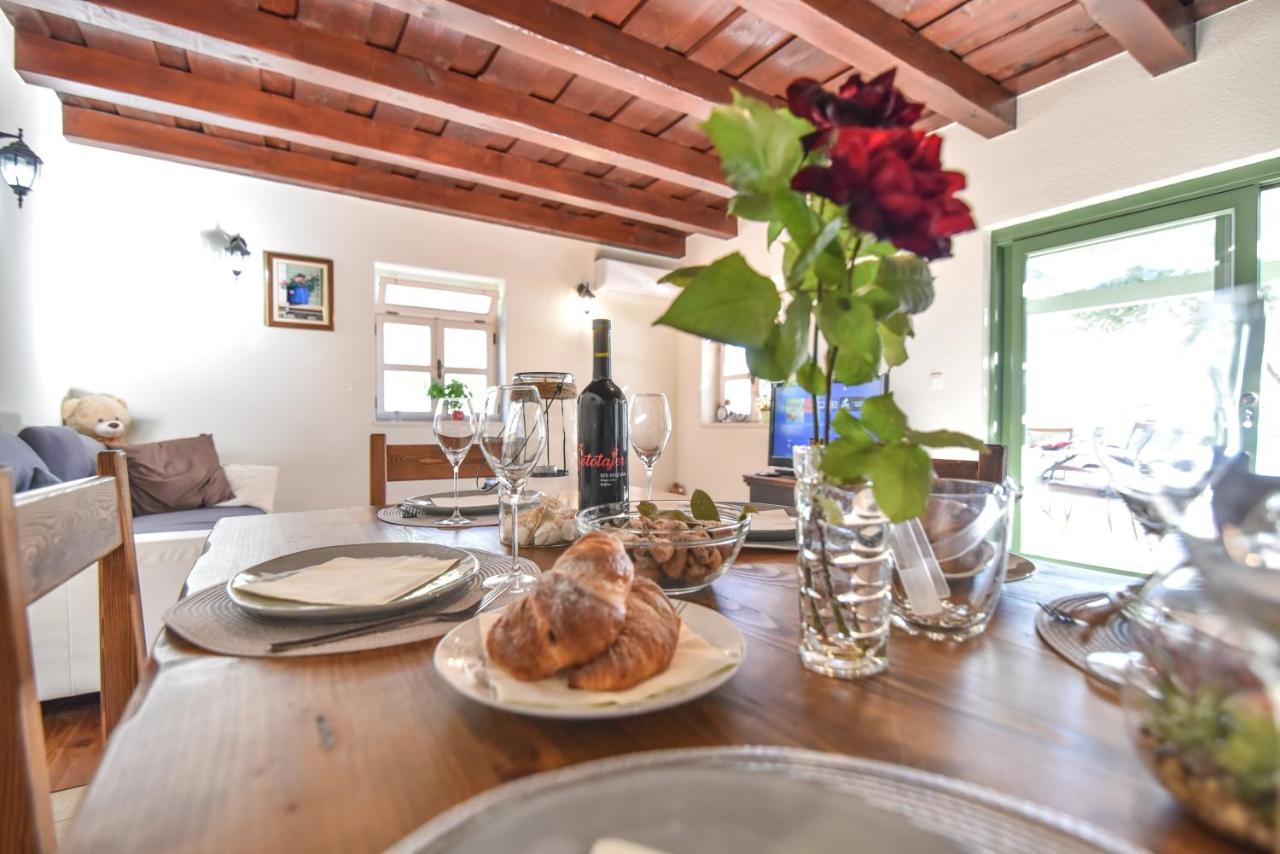 Vacation Home Mate Ceko Sukošan Dış mekan fotoğraf
